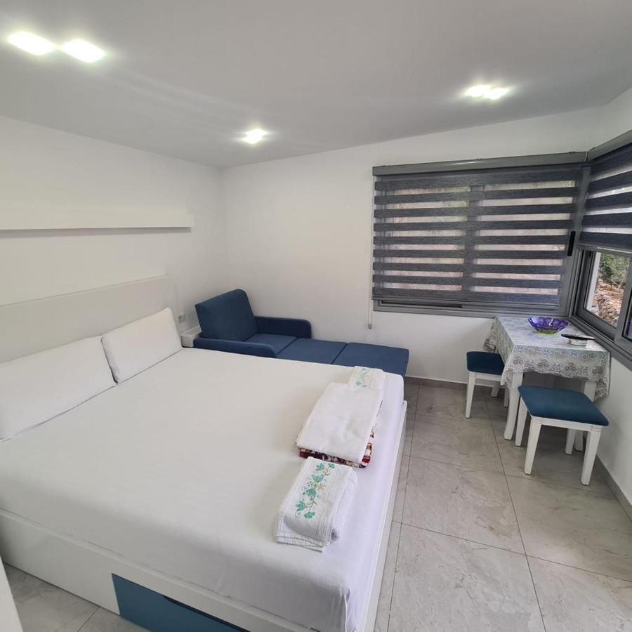 Martini Vacation Home Sarande Exterior photo